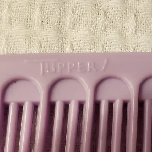 NWOT Tupperware Vintage comb - Picture 3 of 5